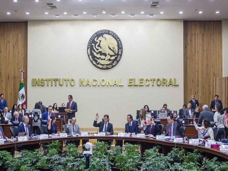 Revisará INE petición de PRD para organizar su elección interna