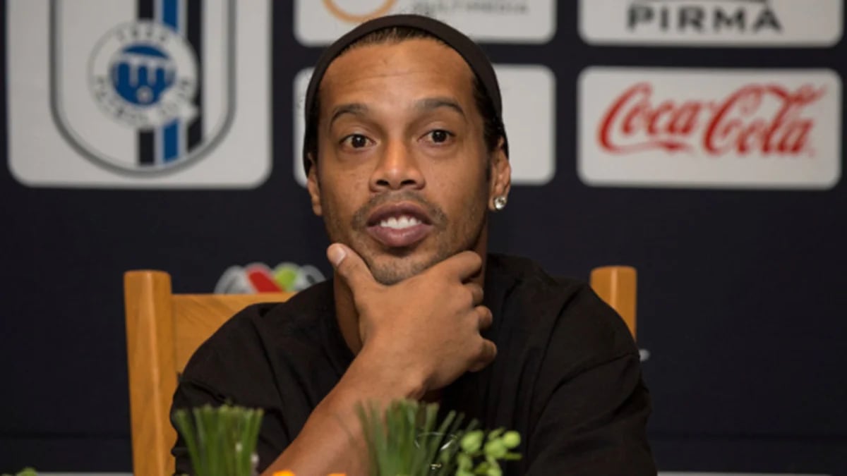 ¿Ronaldinho en la ruina?: tiene deudas por más de USD 2,3 millones y sus cuentas bancarias están vacías