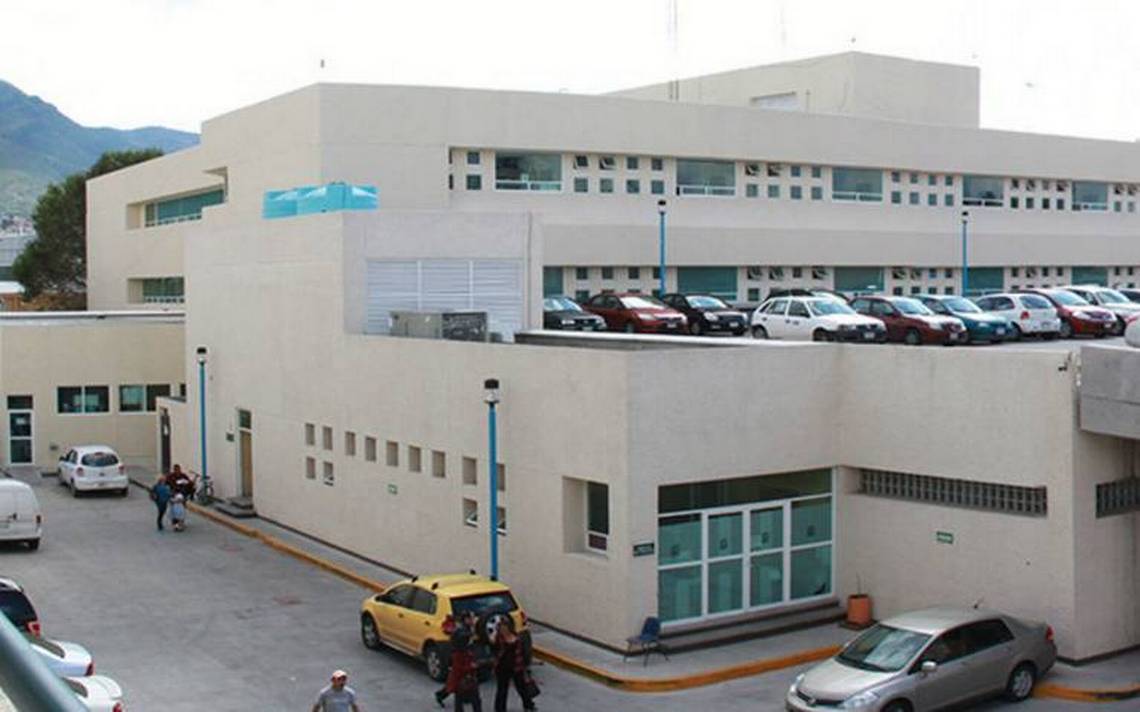 Saturado hospital del IMSS Villa de las Flores en Coacalco