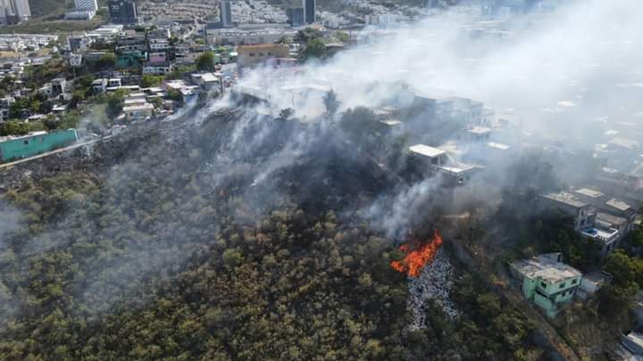 Se registró un incendio cerca de Monterrey