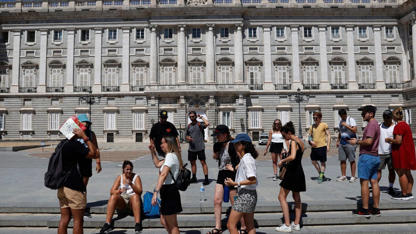Sector turístico da por pérdida temporada vacacional de Semana Santa y verano |