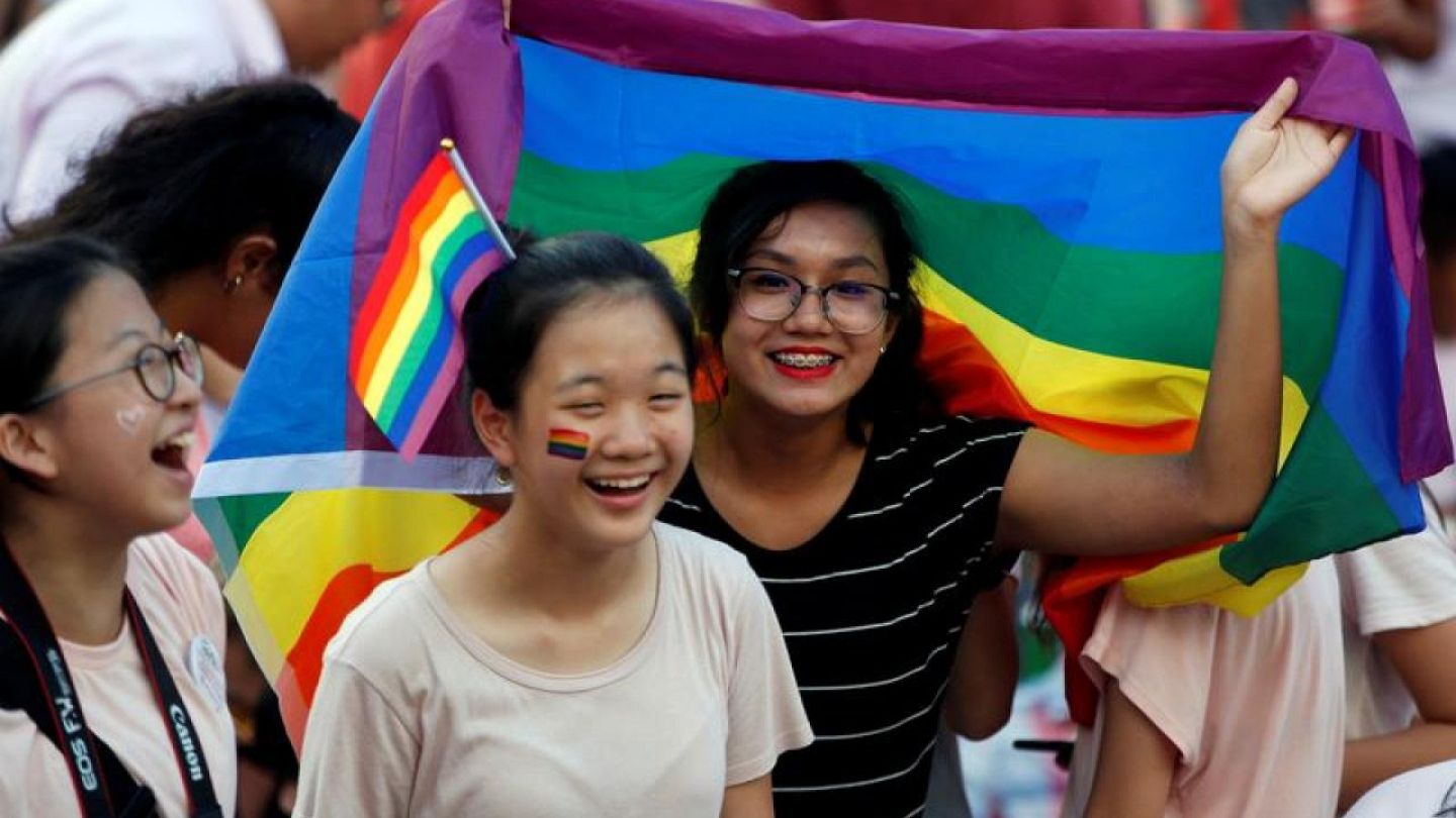 Singapur: Diplomático insta a comunidad gay a desafiar las prohibiciones homofóbicas