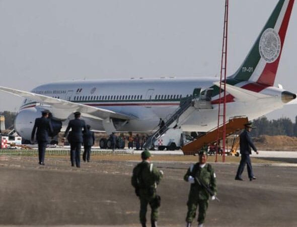 Surge primer comprador del avión presidencial