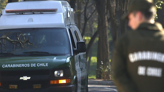 Talca: Dan de baja a dos carabineros por detención ilegal de siete menores del Sename