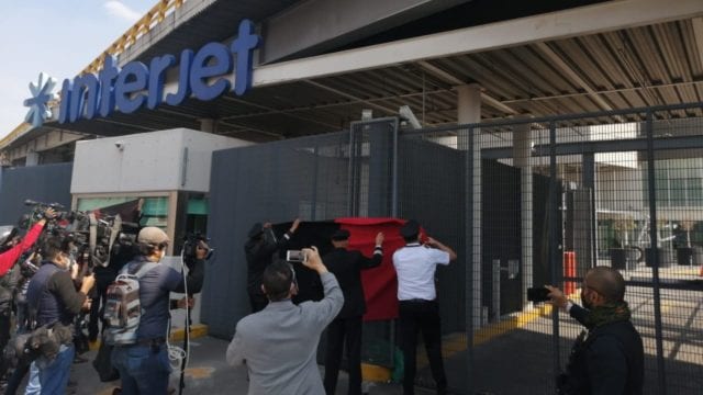 Trabajadores estallan la huelga en Interjet