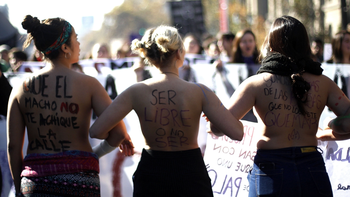 Universidad de Chile dictará curso online y gratuito sobre feminismo