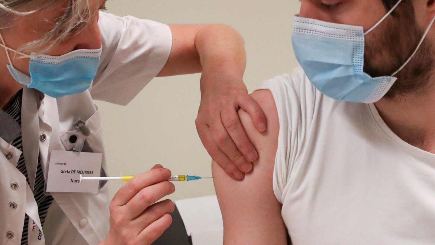 Vacuna anticovid CureVac llega a México para ensayo clínico buscan voluntarios |