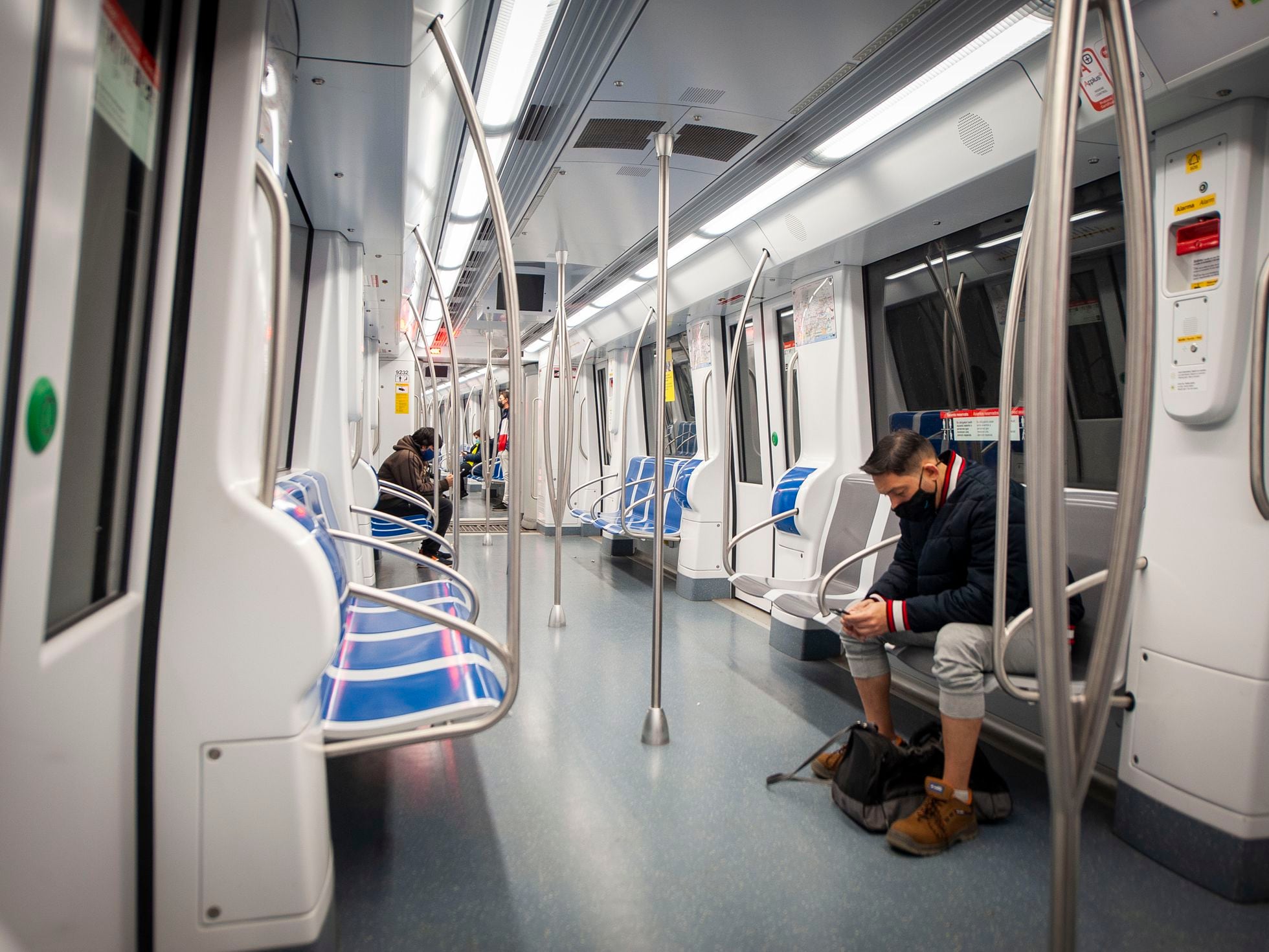 Vacunar operadores del transporte público reduciría contagios de Covid-19