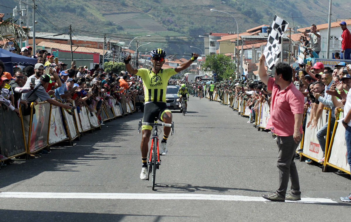 Venezolano Ronald González es el nuevo líder de la Vuelta ciclística al Táchira