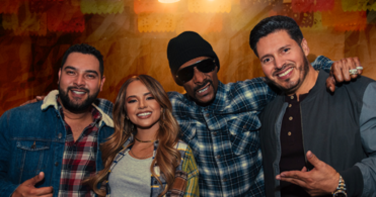 VIDEO | Banda MS, Becky G y Snoop Dogg unen 3 culturas en el remix de "Qué maldición"