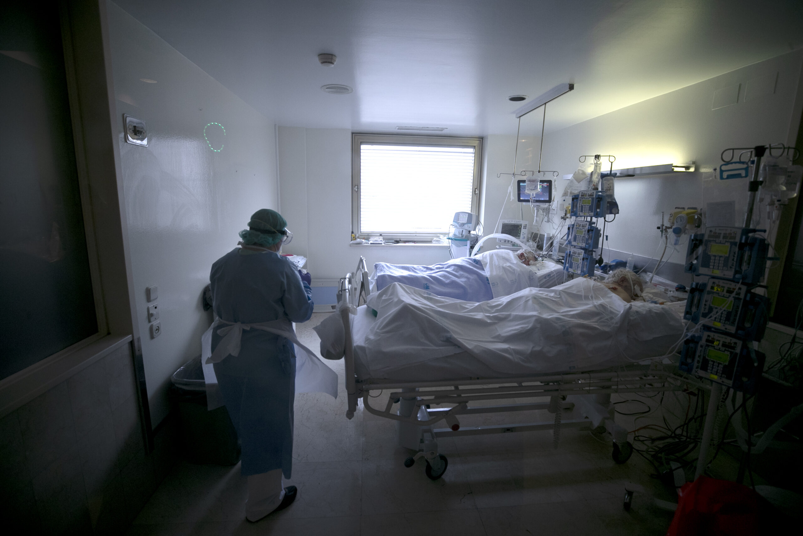 Video: Invita médico a habitantes a cuidarse esta época decembrina, hospitales están saturados