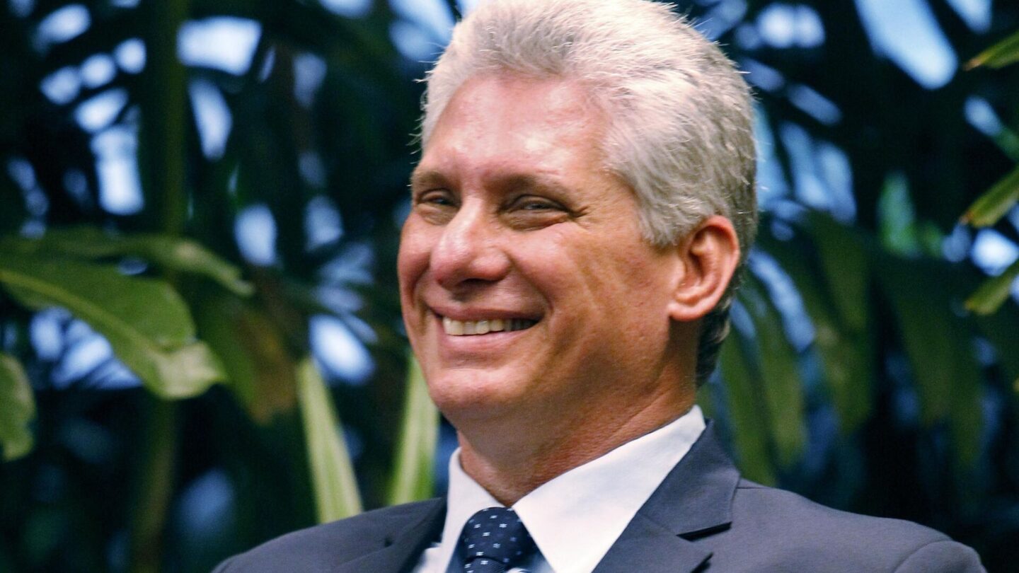 Yo sí estoy de acuerdo El presidente de Cuba aceptaría la legalización del matrimonio gay |