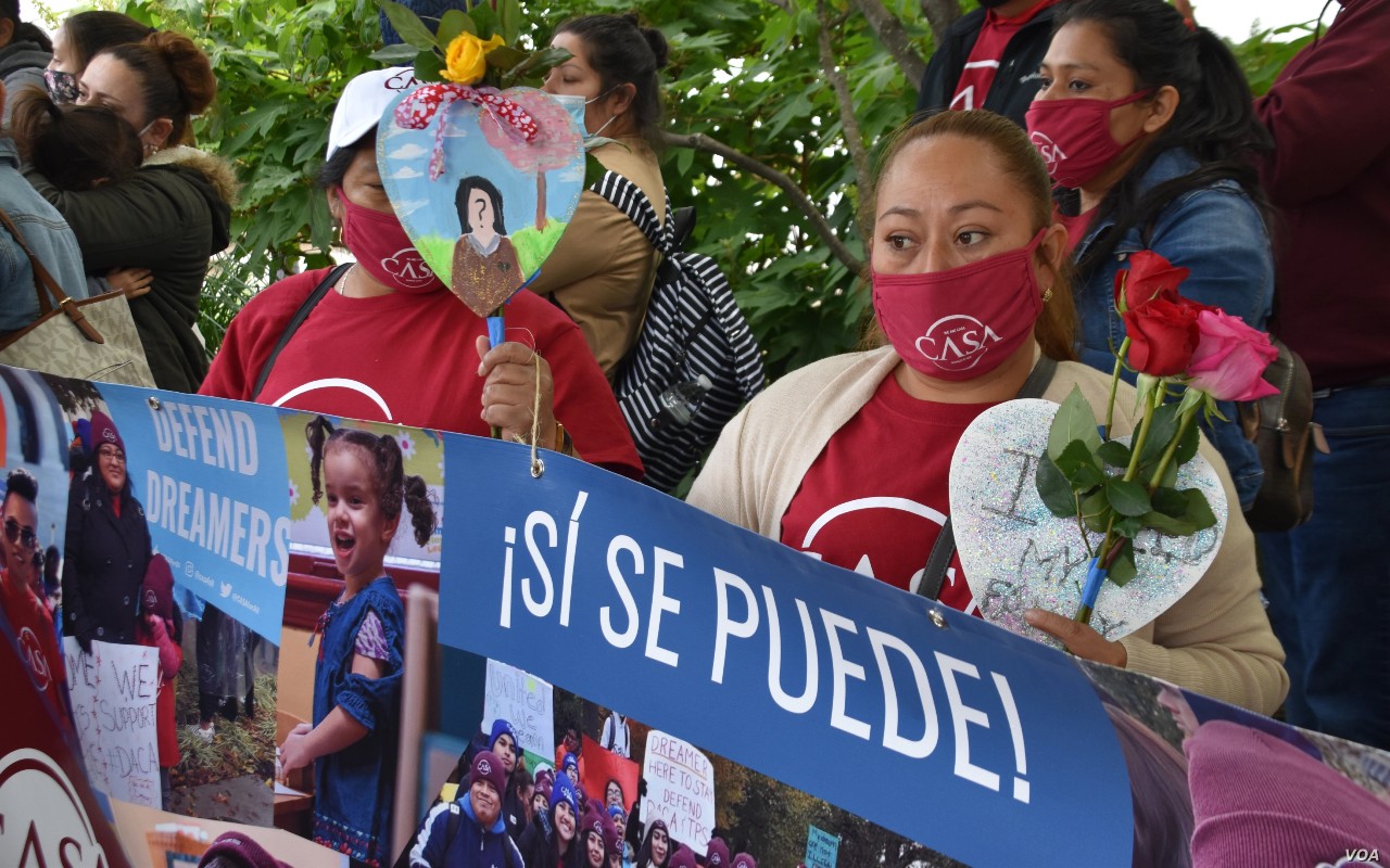 Activistas exigen una reforma migratoria para los trabajadores esenciales