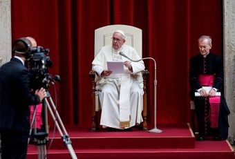 Cambia Papa Francisco el código legal del Vaticano