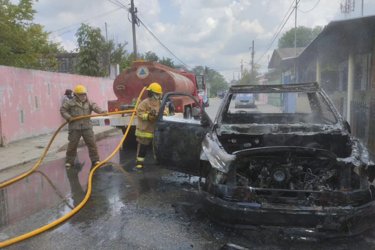 Continúa la ola de violencia en Tabasco: Queman vehículos en el municipio de Cárdenas y la Guardia Nacional refuerza la seguridad