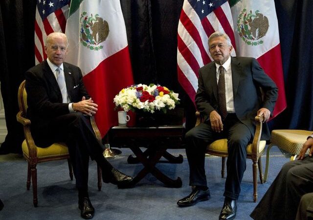 Covid, migración y seguridad, son algunos de los temas que tratará hoy AMLO con Joe Biden en llamada telefónica