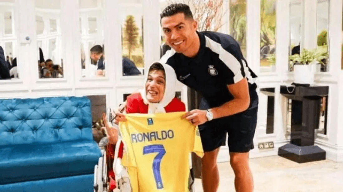 Cristiano Ronaldo condenado a recibir 99 latigazos en Irán por un abrazo accidental a una pintora discapacitada