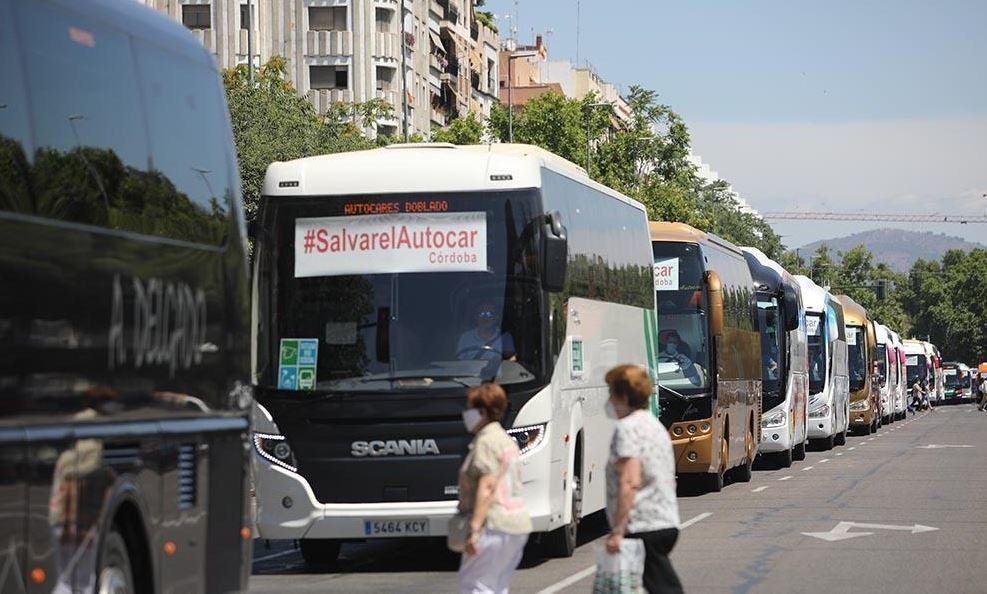 El 30% de operadores de Taxibuses abandonó el empleo