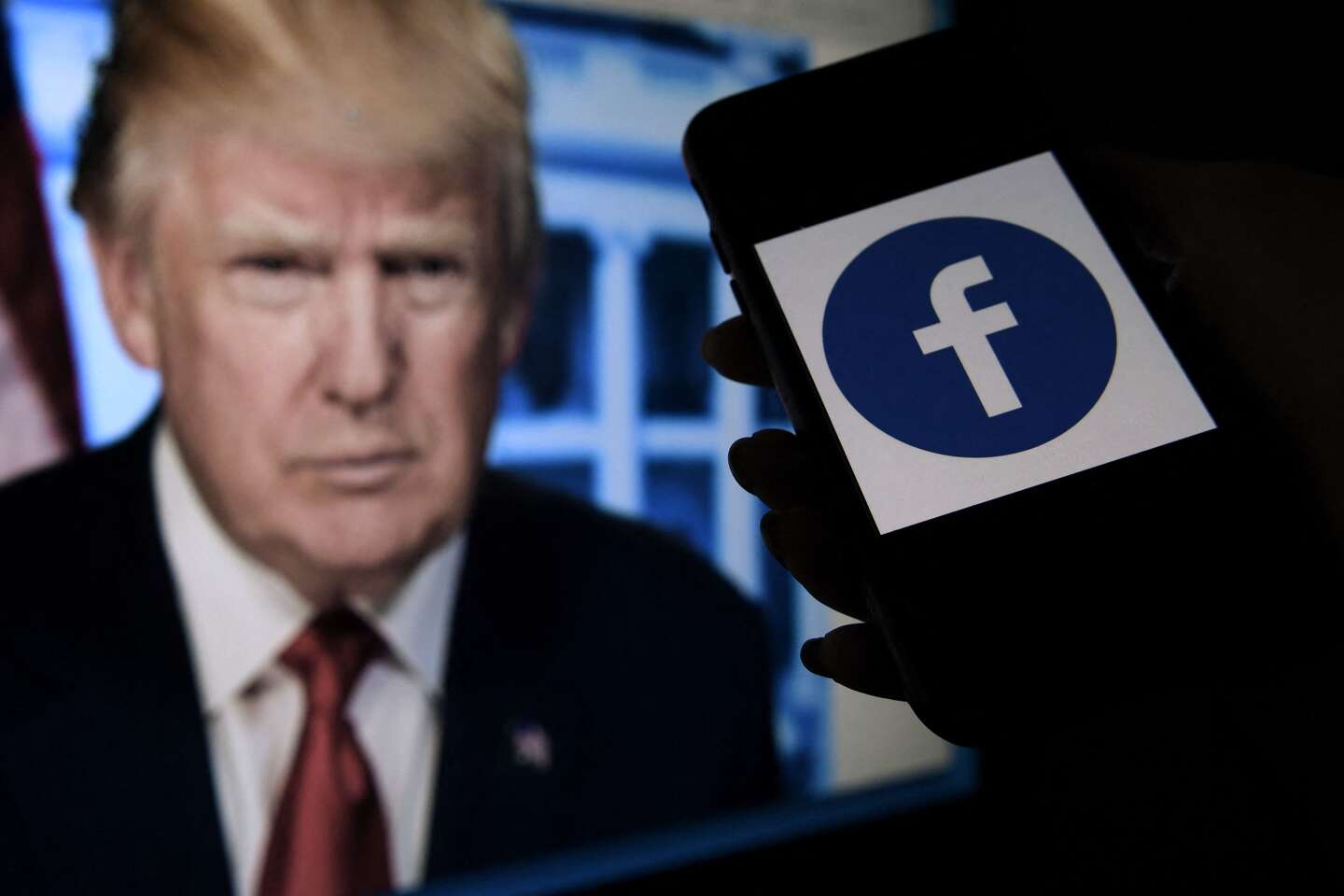 Facebook informará este miércoles si levanta suspensión a la cuenta de Trump