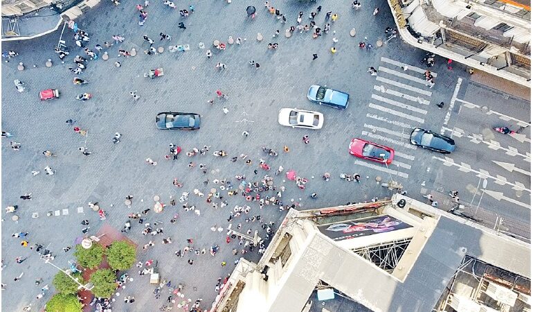 Ingenieros queretanos sobreviven en China