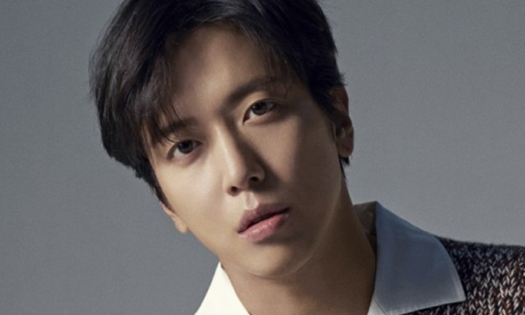 Jung Yonghwa de CNBLUE realizará una reunión de fans en línea