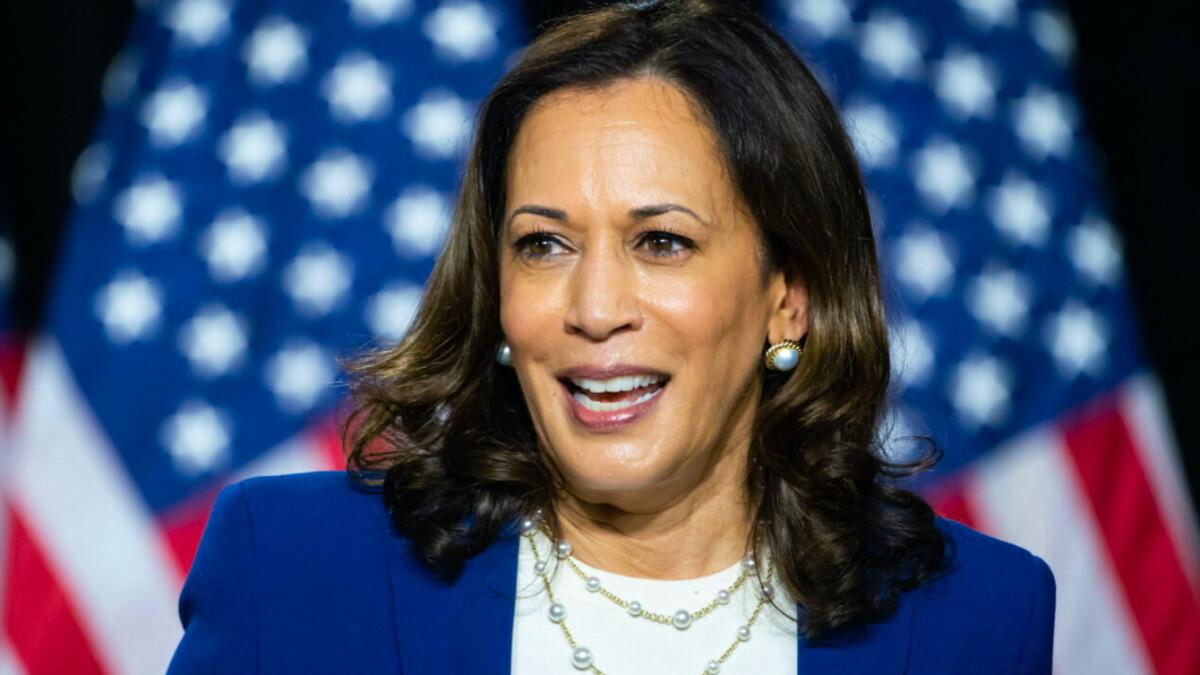 Kamala Harris pide dar esperanza a centroamericanos para que no emigren