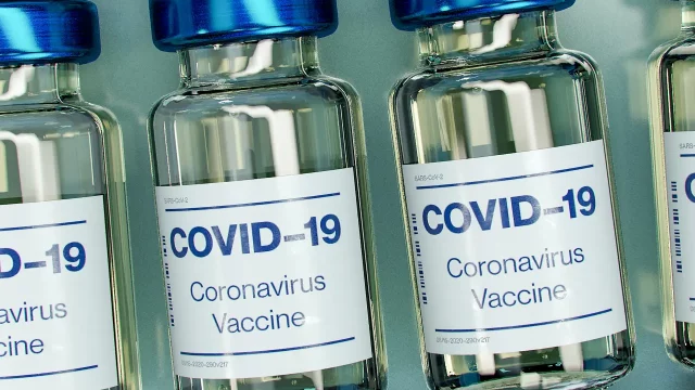 La FDA autoriza la vacuna actualizada de Novavax contra variantes de COVID-19: Una dosis suficiente para los previamente vacunados