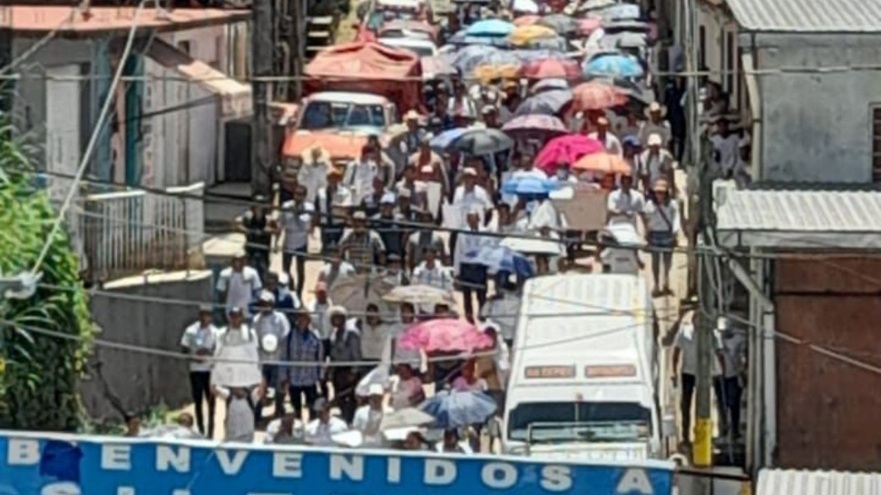 Marcha masiva en Siltepec: Miles de habitantes exigen paz y seguridad ante la violencia del narco en la frontera sur de México