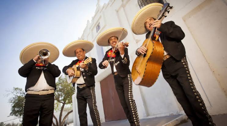 Mariachis esperan llevar serenatas este 10 de mayo