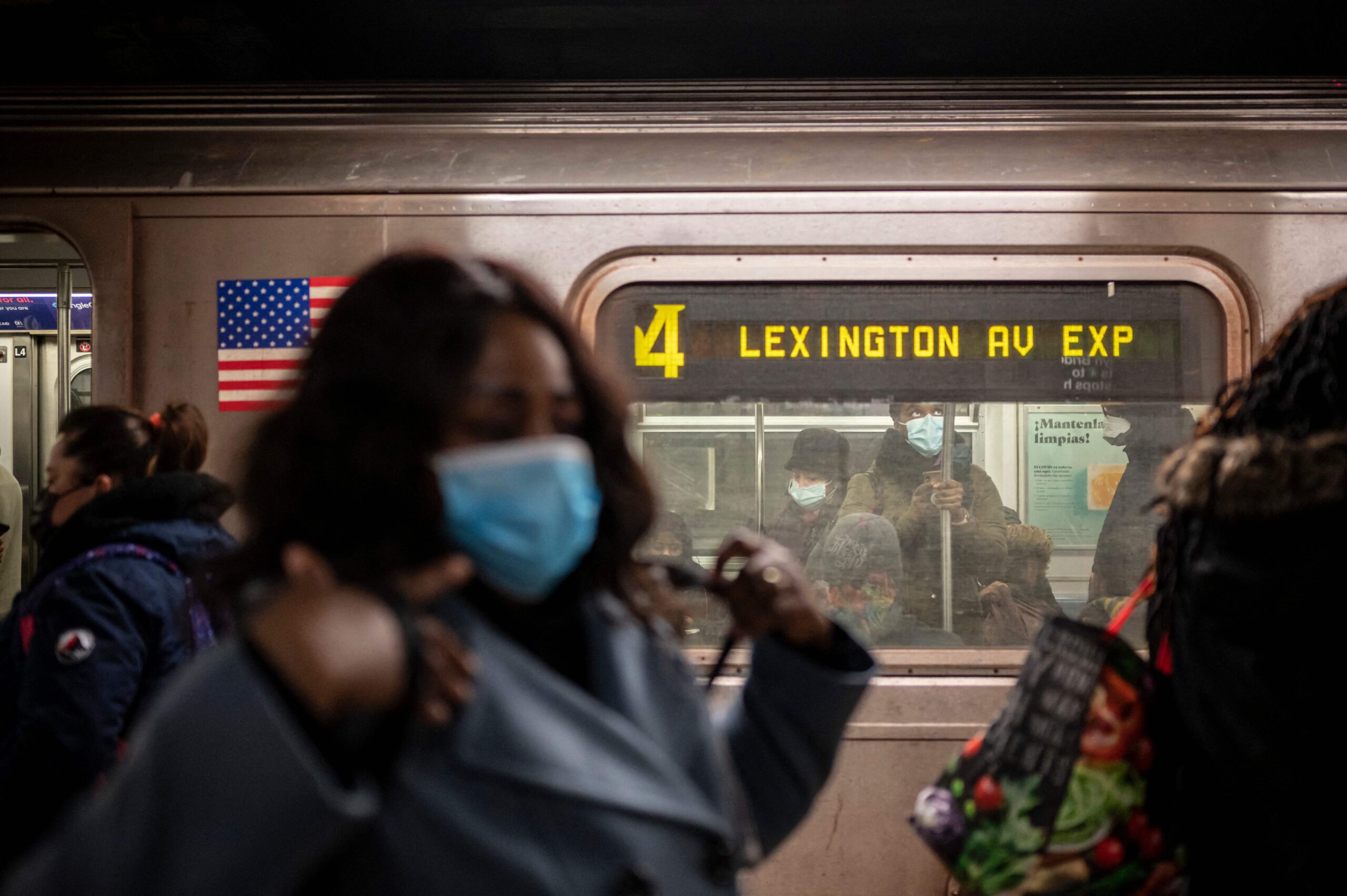 Nueva York ofrecerá vacunas contra Covid-19 en estaciones de metro