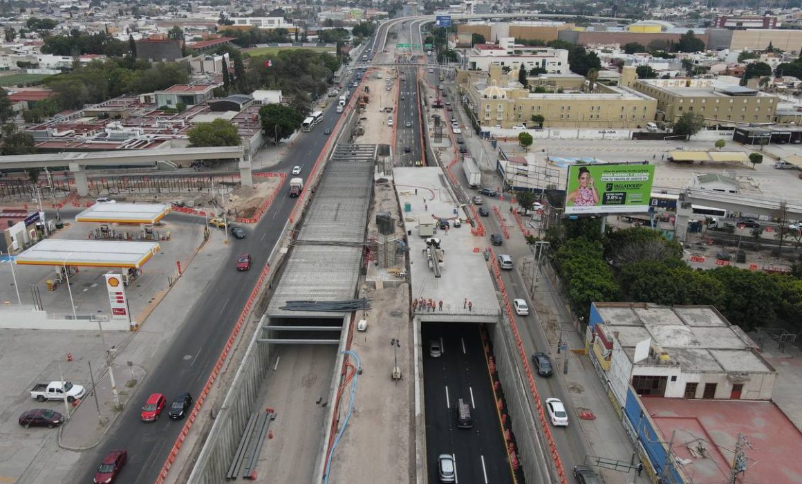 Paseo 5 de Febrero abrirá carril confinado en noviembre para el transporte público Qrobús