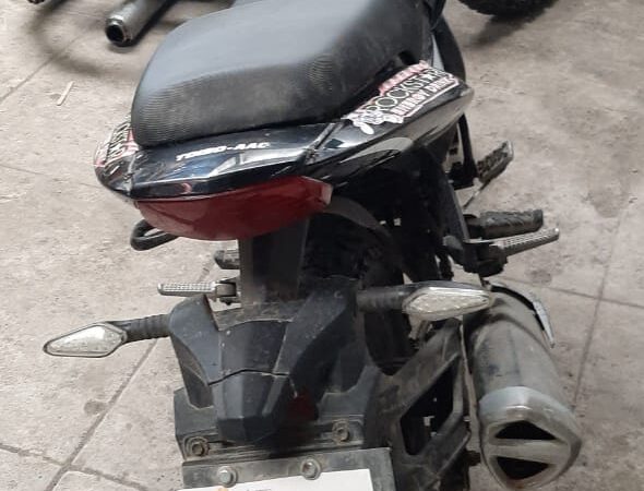 Policías recuperan motocicleta reportada como robada