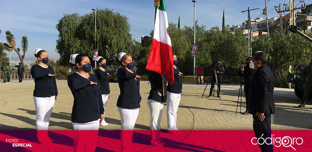 Reconocen a sectores salud y educativo en Día de la Bandera