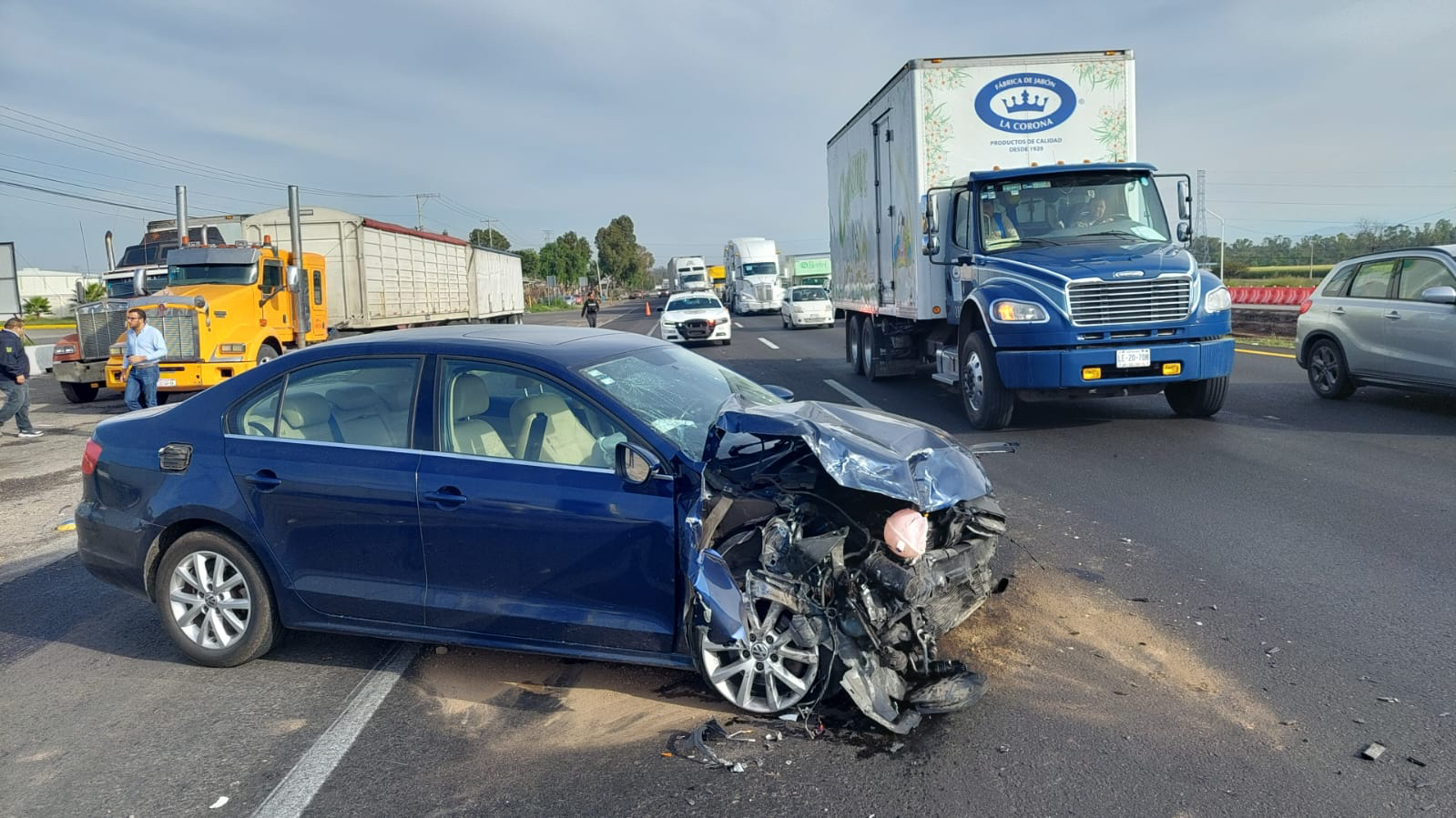 Se estrella por alcance contra tracto