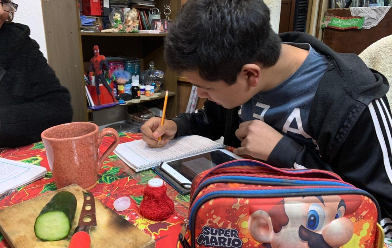 Se mantienen en Metepec apoyos educativos durante pandemia |