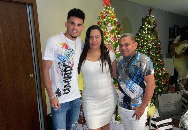 Secuestran a los padres de Luis Díaz, jugador del Liverpool, en Colombia
