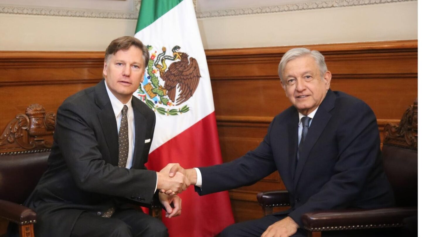 Somos humanistas responde AMLO a Christopher Landau tras acusación de que gobierno es pasivo frente a cárteles del narcotráfico |