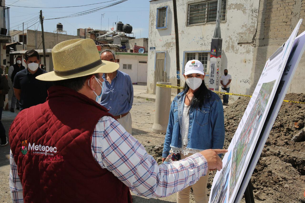 Sustituyen drenaje en San Jerónimo Chicahualco