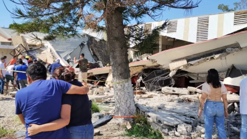 Tragedia en Tamaulipas: Techo de iglesia se derrumba durante misa, dejando personas atrapadas