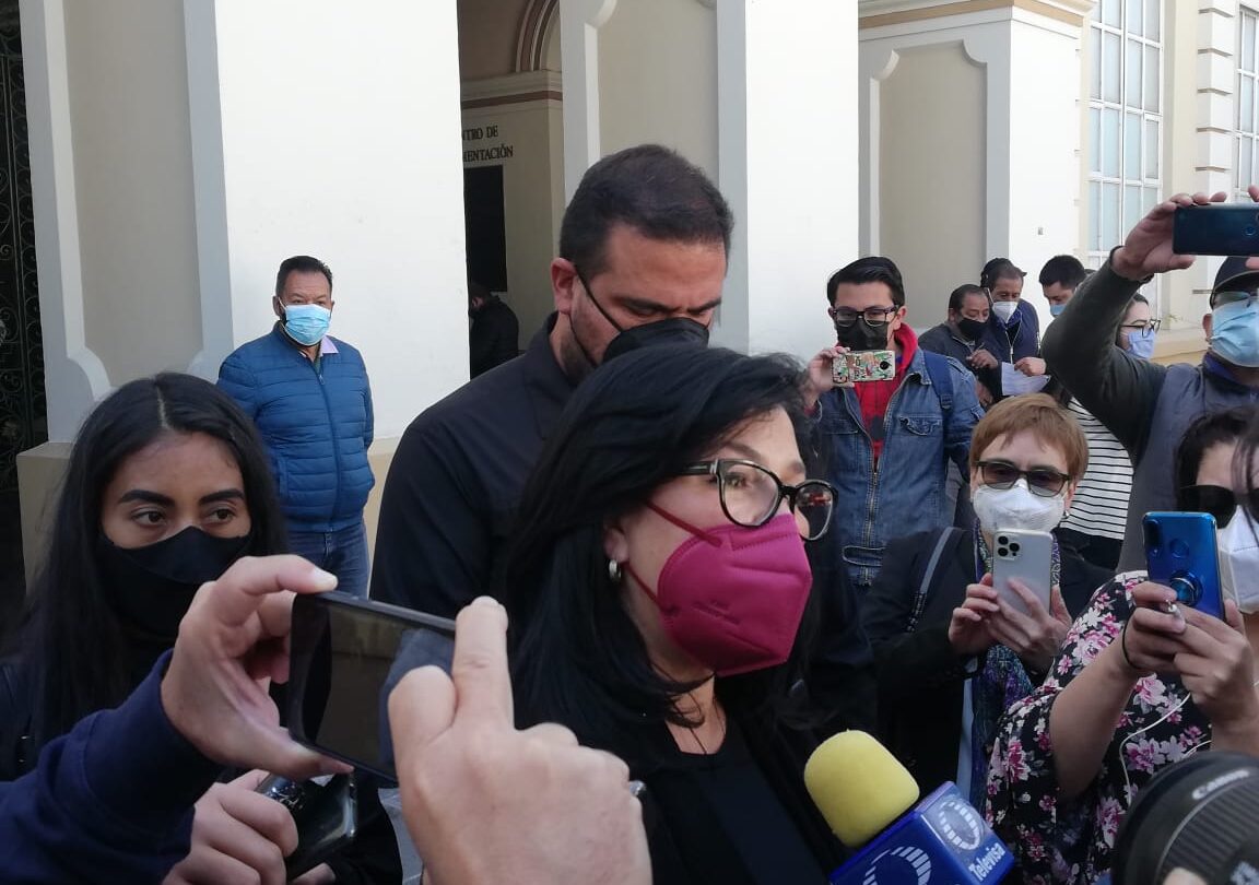 Una mujer y dos hombres aspiran ser rectores de la UAEMÉX |