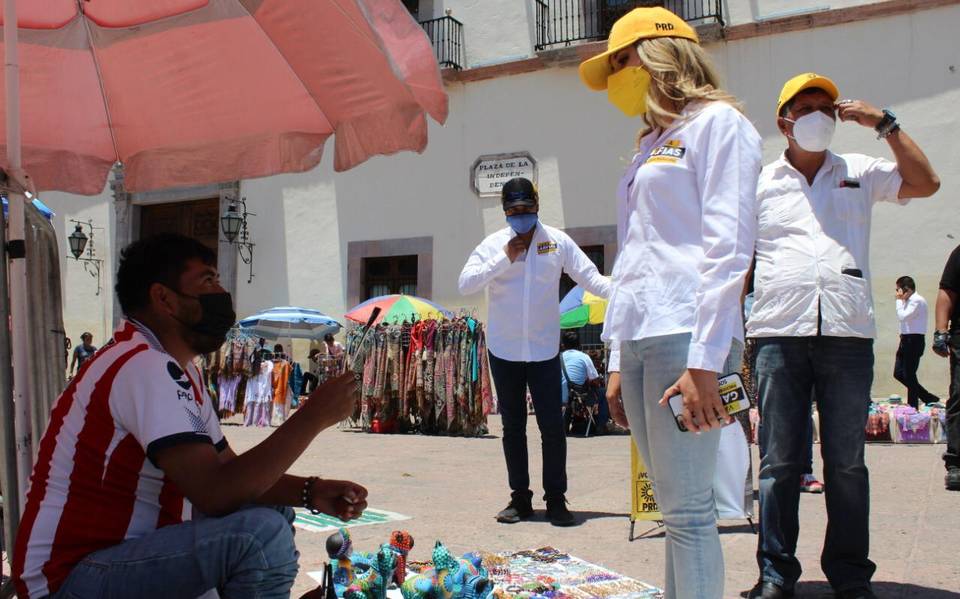 Vanesa Garfias se compromete con espacios dignos para comerciantes ambulantes