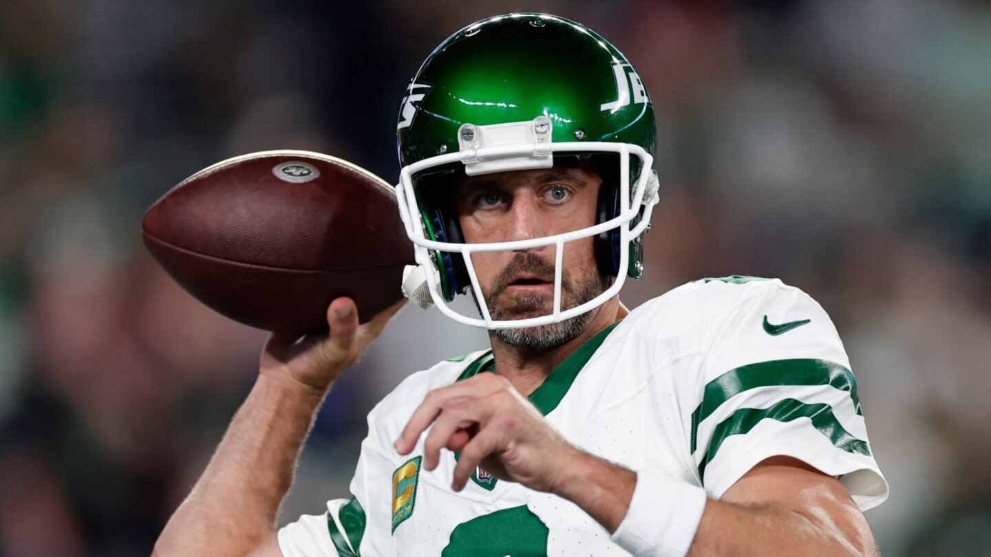 Aaron Rodgers paga multa por evadir entrenamientos para conocer Egipto Minuto a Minuto |