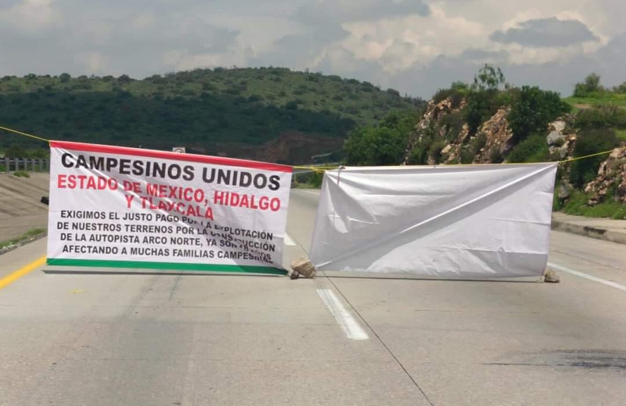 Protestas y bloqueos en la autopista Arco Norte: Ejidatarios reclaman indemnizaciones pendientes por más de 15 años