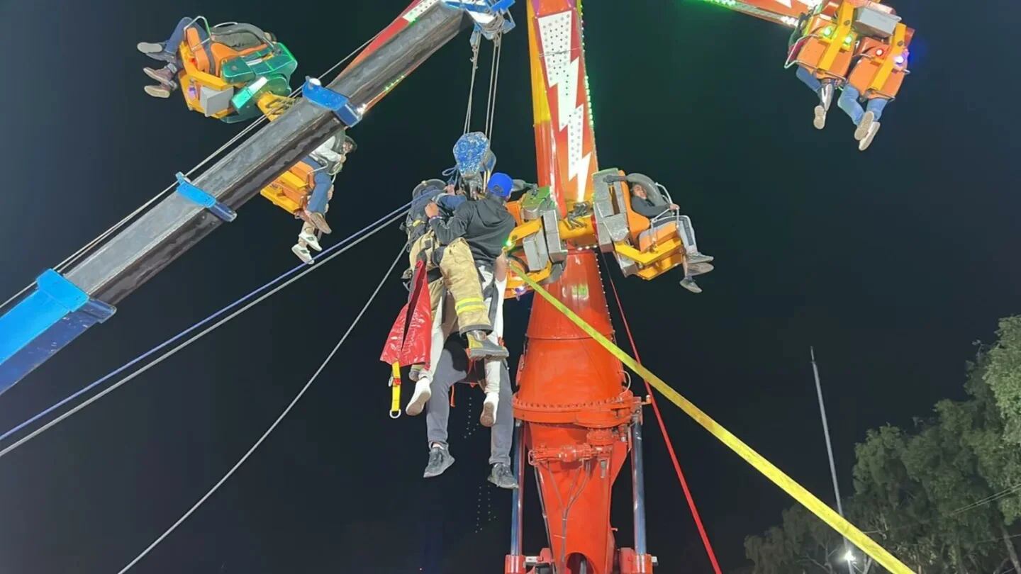 Tragedia en reunión de amigos, inauguración de Feria de Regreso a Clases a bajo costo, accidente de auto de lujo y captura de ladrones en Edomex