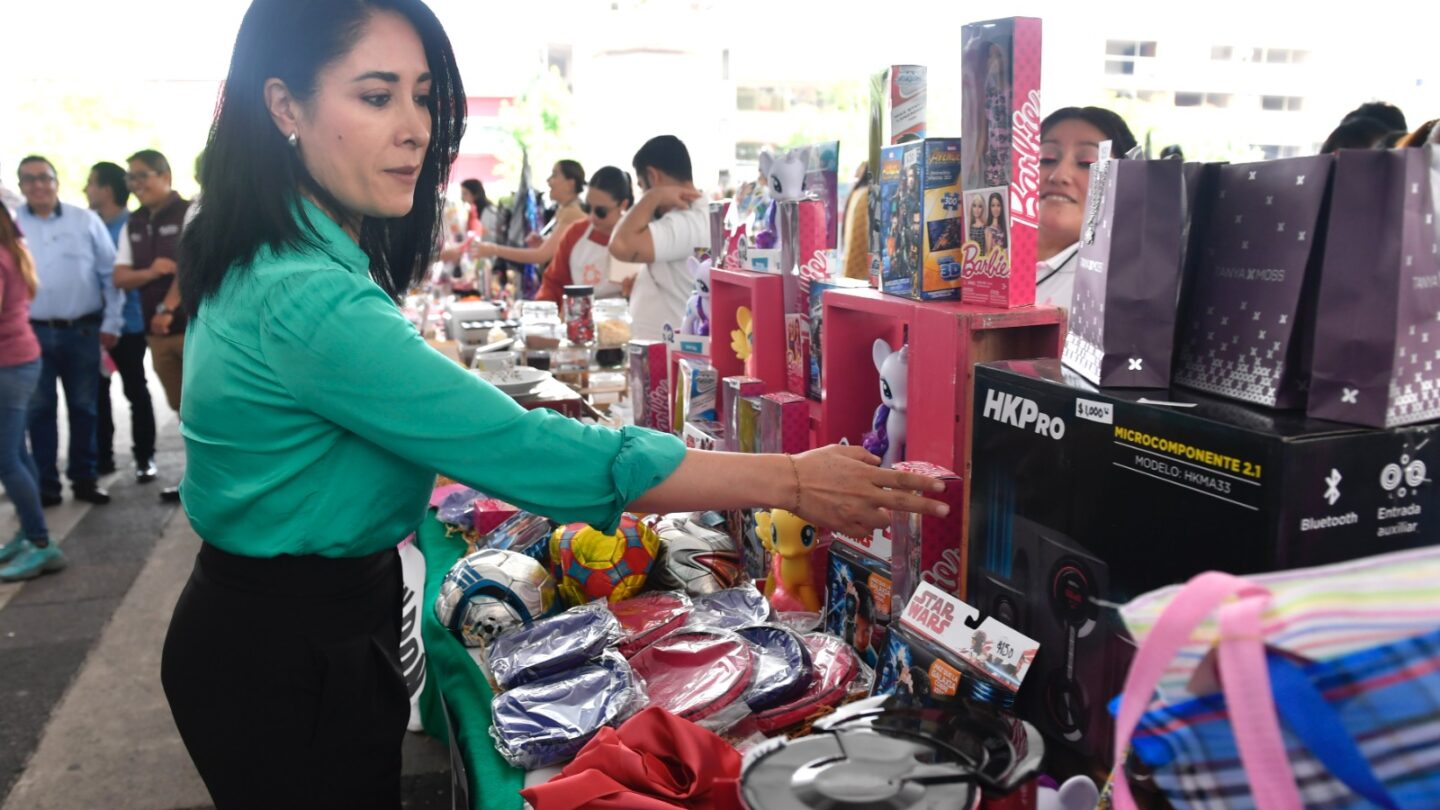 Bazar con causa Manos mágicas con artesanos mexiquenses