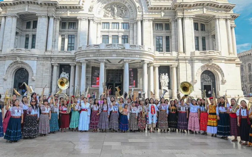La Banda Femenil Regional “Mujeres del Viento Florido”: El grupo que ha colaborado con Lila Downs y Mon Laferte que enaltece la música oaxaqueña