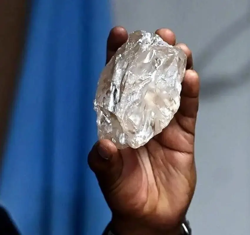 Descubren el diamante más grande hallado en un siglo, en Botsuana