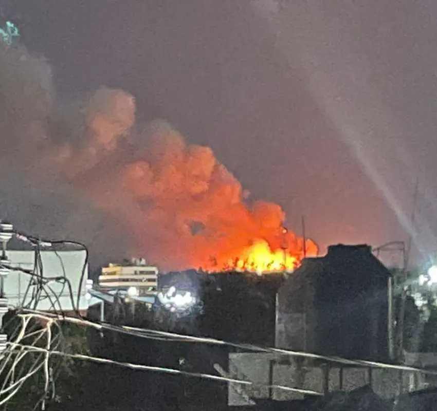 Incendio consume vivienda en Fresnillo; mujer pierde todas sus pertenencias