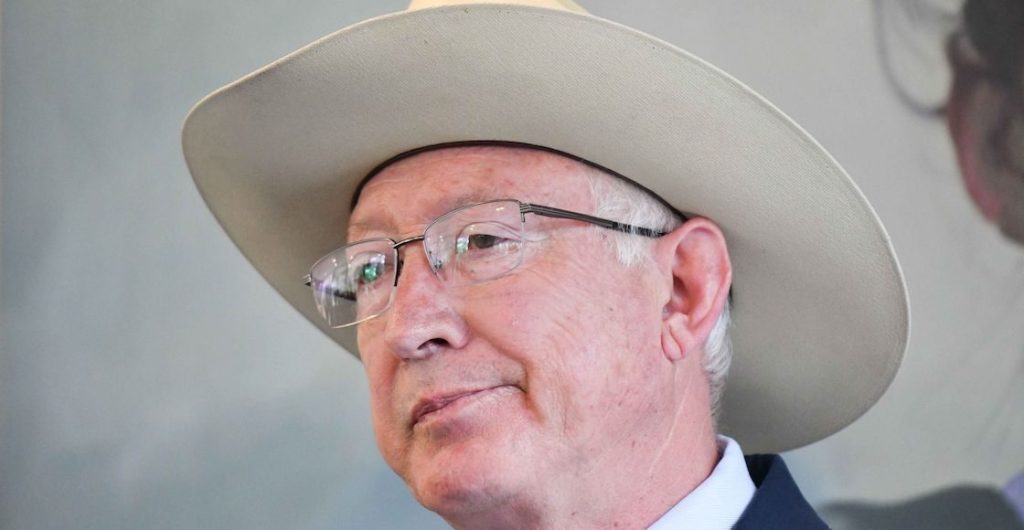 Reforma judicial de AMLO es “un riesgo a la democracia”: Ken Salazar