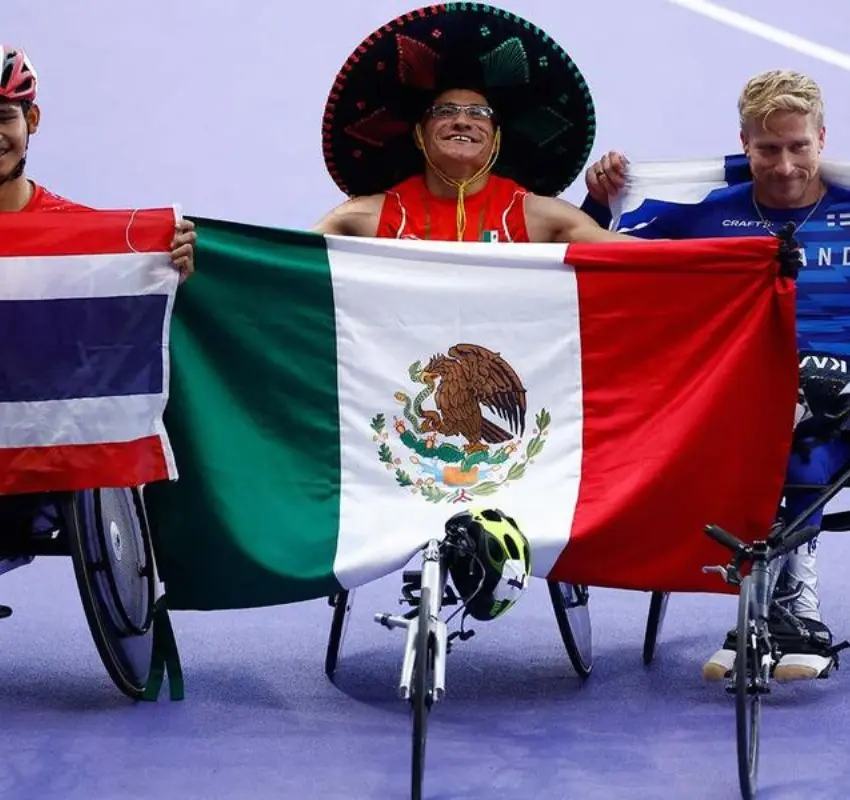 El mexicano Juan Pablo Cervantes gana medalla de oro en los 100 metros T54 Paralímpicos